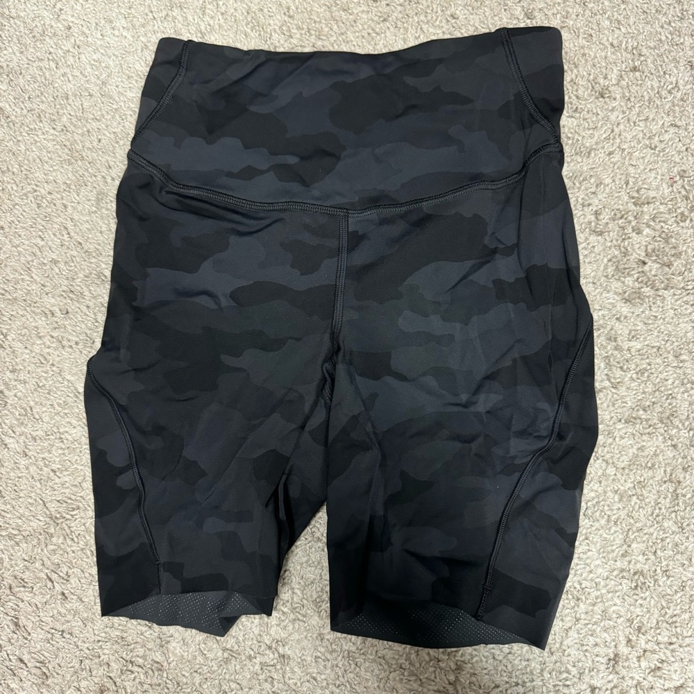 Lululemon Base Pace 6” Shorts